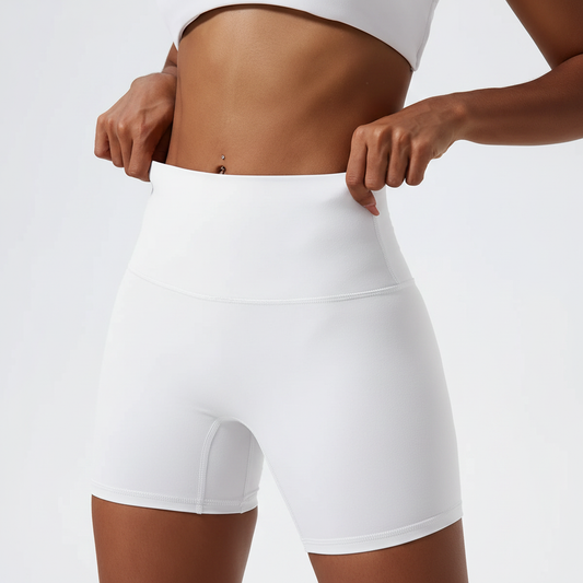Shorts biker blanco cintura alta detalle frontal waistband