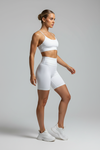 Shorts biker blanco cintura alta vista lateral