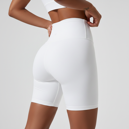 Shorts biker blanco cintura alta detalle trasero waistband